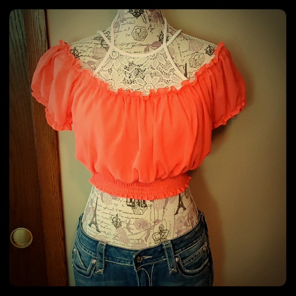 Crop top